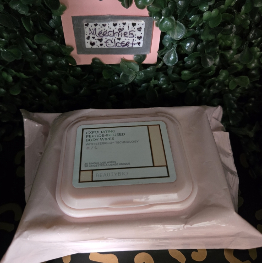 Beautybio Exfoliating Peptide Infused Body Wipes 30 Single Use Wipes